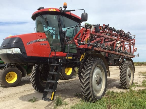 Main image Case IH Patriot 4440