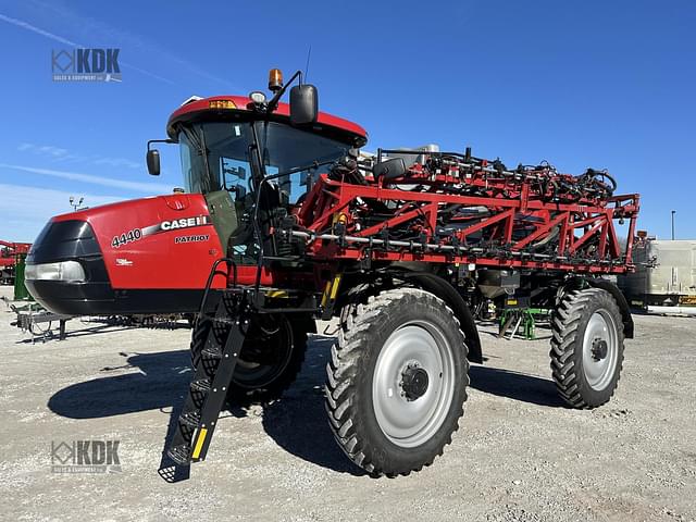 Image of Case IH Patriot 4440 equipment image 1