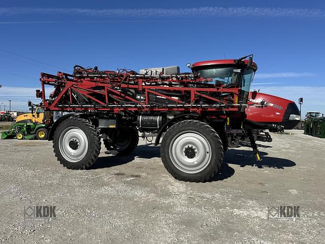 Image of Case IH Patriot 4440 equipment image 2