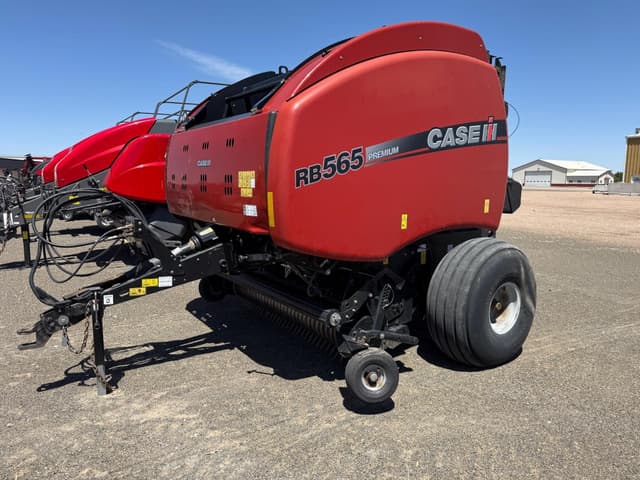 Image of Case IH RB565 equipment image 3