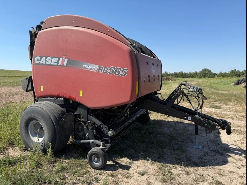 2018 Case IH RB565 Equipment Image0