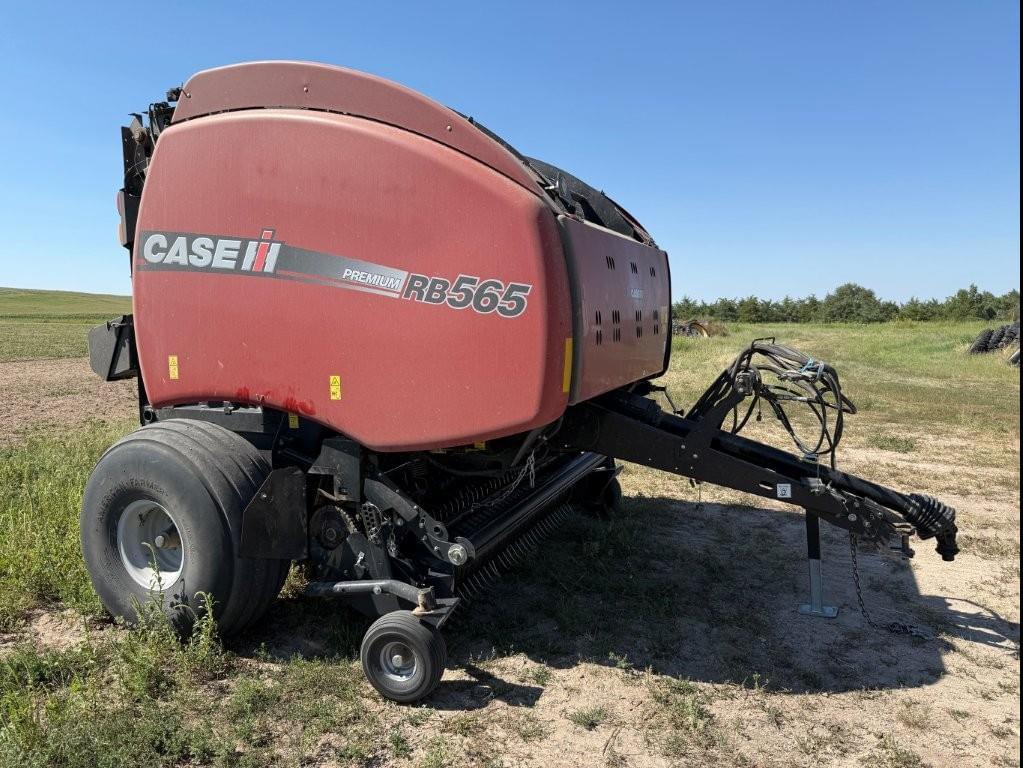 Image of Case IH RB565 Primary image