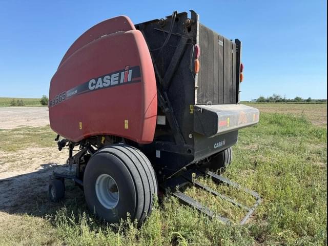 Image of Case IH RB565 equipment image 2