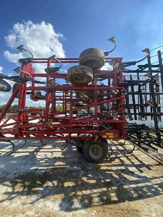 Image of Case IH Tigermate 255 equipment image 2