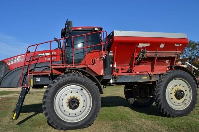 Image of Case IH 5550 Trident equipment image 2