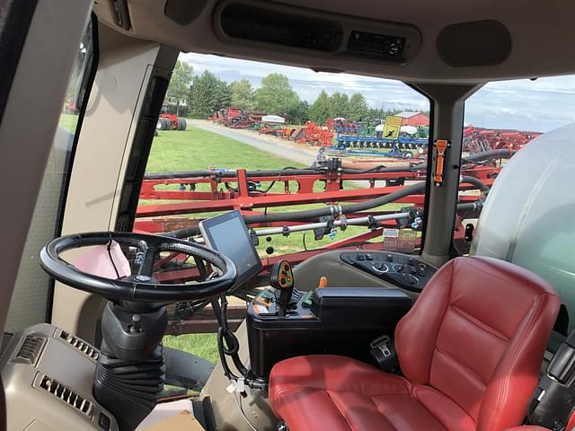 Image of Case IH 5550 Trident equipment image 4