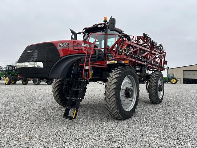 Image of Case IH 5550 Trident equipment image 2