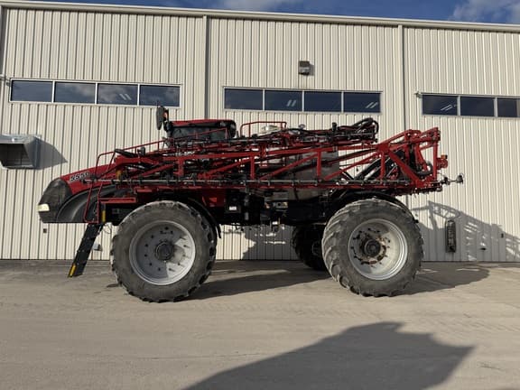Image of Case IH 5550 Trident equipment image 3
