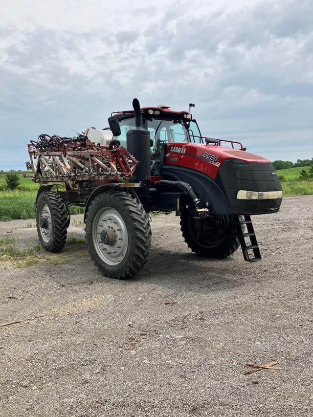 Image of Case IH 5550 Trident equipment image 3