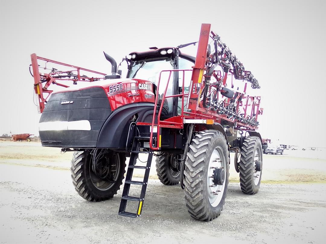 Image of Case IH 5550 Trident Primary image