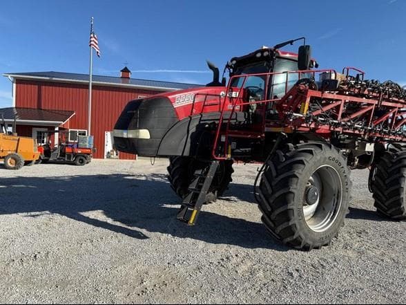 Image of Case IH 5550 Trident equipment image 2