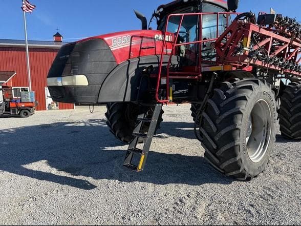 Image of Case IH 5550 Trident equipment image 4