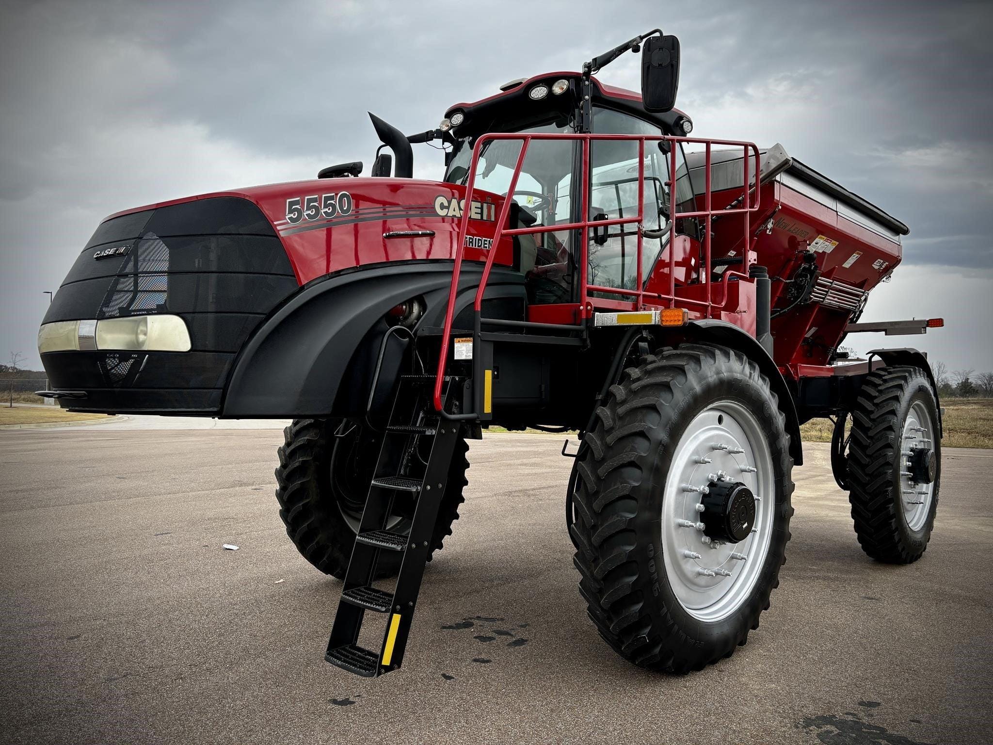 2018 Case IH 5550 Trident Equipment Image0