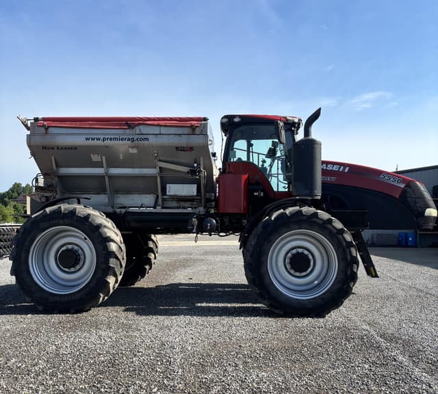 Image of Case IH 5550 Trident equipment image 2