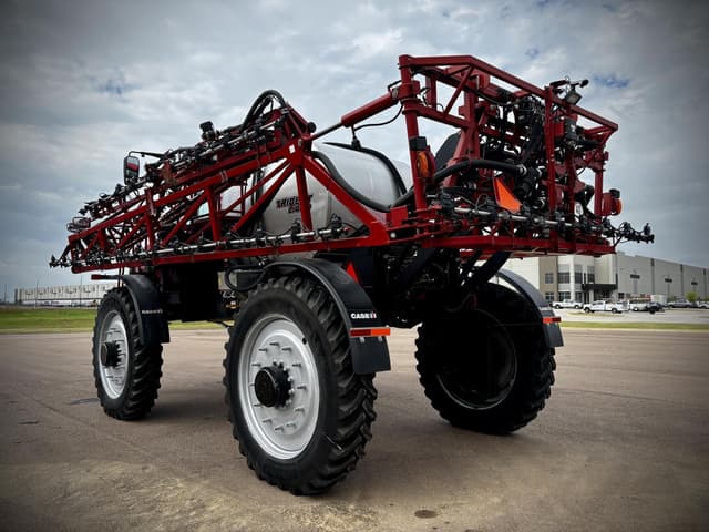 Image of Case IH 5550 Trident equipment image 2