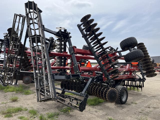 Image of Case IH Barracuda 335 equipment image 3