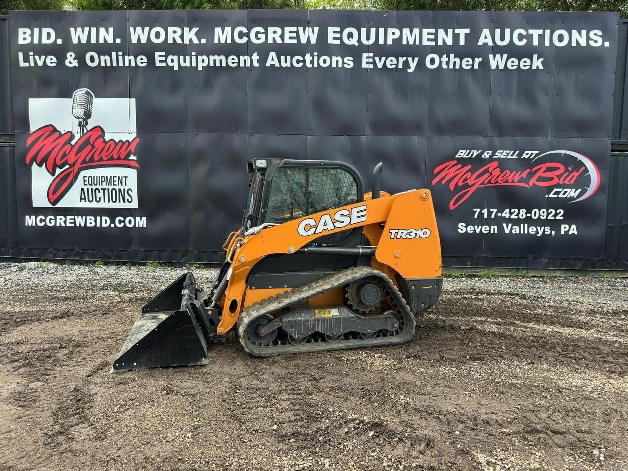 2018 Case TR310 Equipment Image0