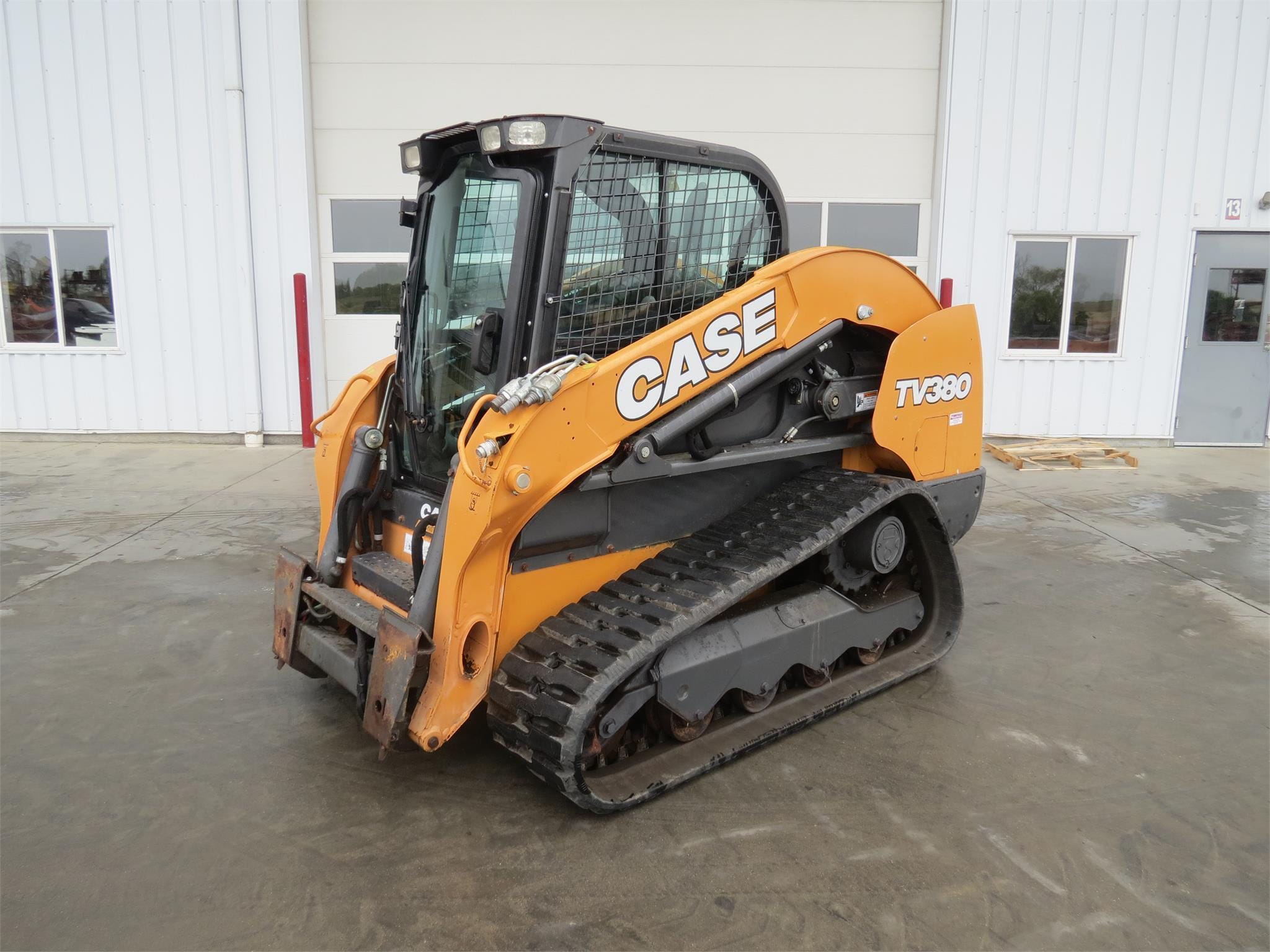 2018 Case TV380 Equipment Image0
