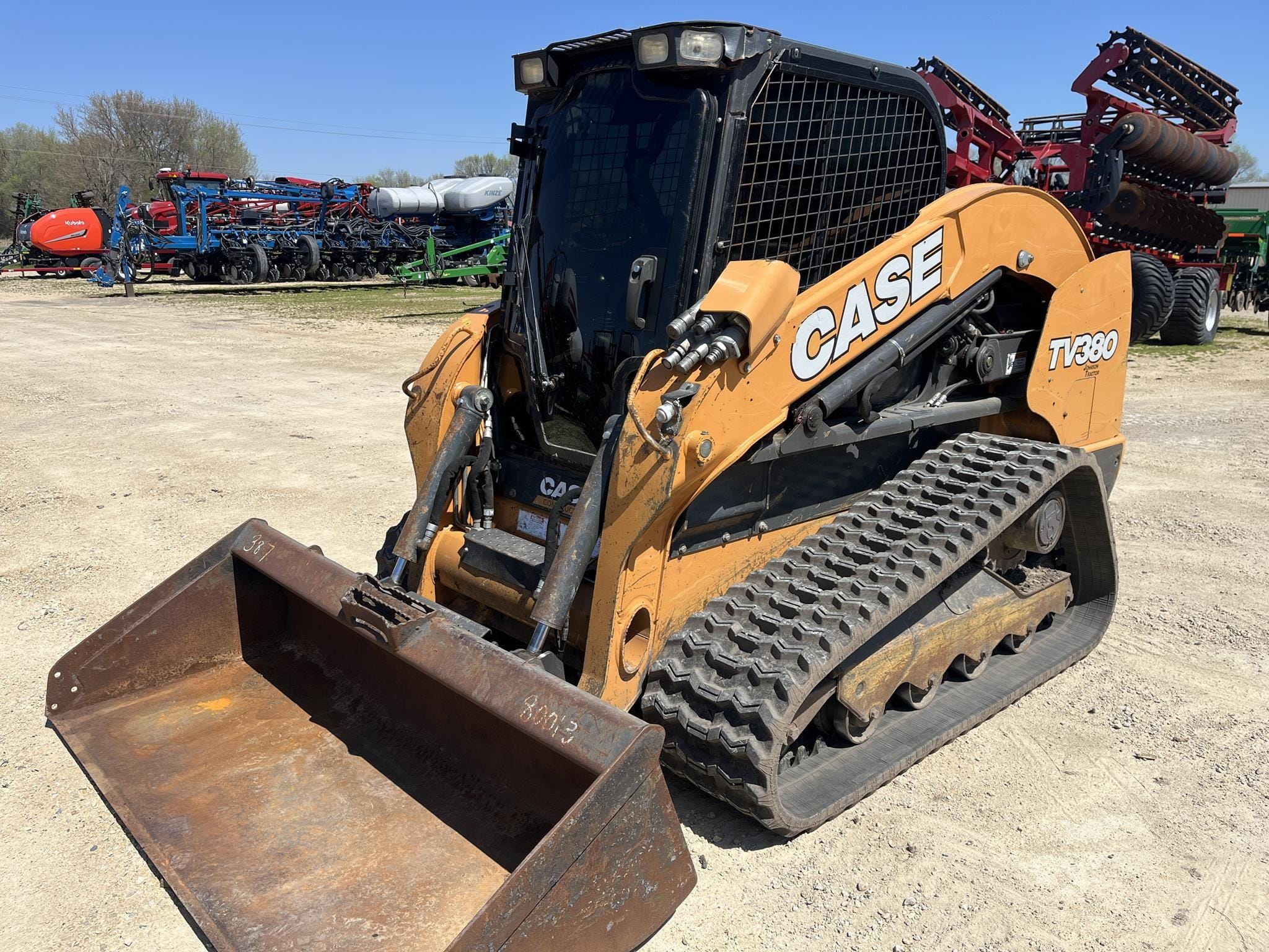 2018 Case TV380 Equipment Image0