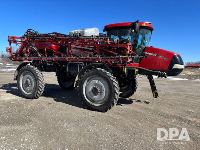 Image of Case IH Patriot 4440 equipment image 1