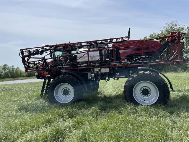 Thumbnail image Case IH Patriot 4440 11