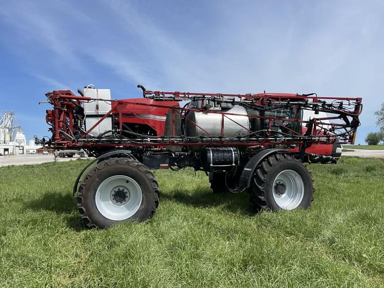Main image Case IH Patriot 4440 3