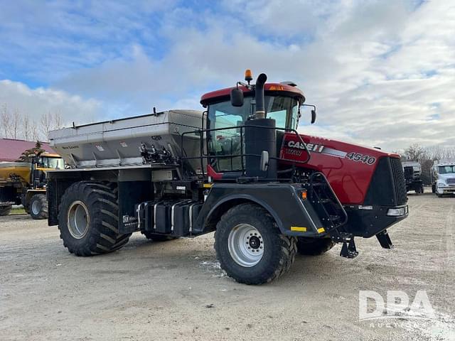 Image of Case IH Titan 4540 equipment image 4