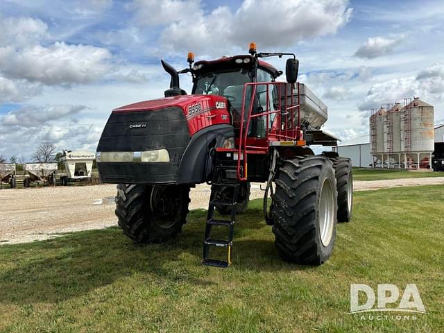 Image of Case IH 5550 Trident equipment image 2