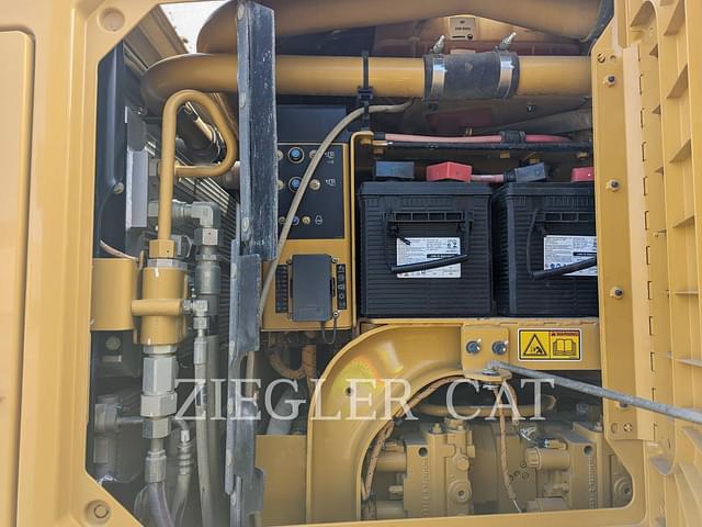 Image of Caterpillar 12M3 equipment image 4