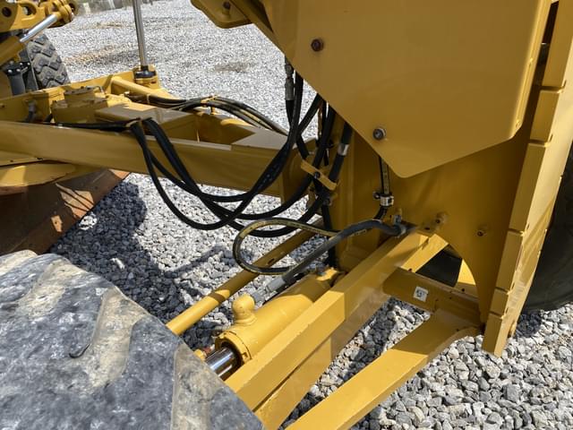 Image of Caterpillar 12M3 equipment image 4