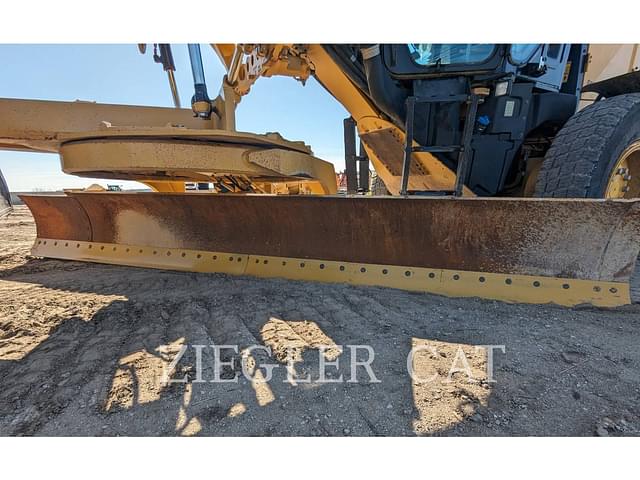 Image of Caterpillar 12M3 equipment image 2