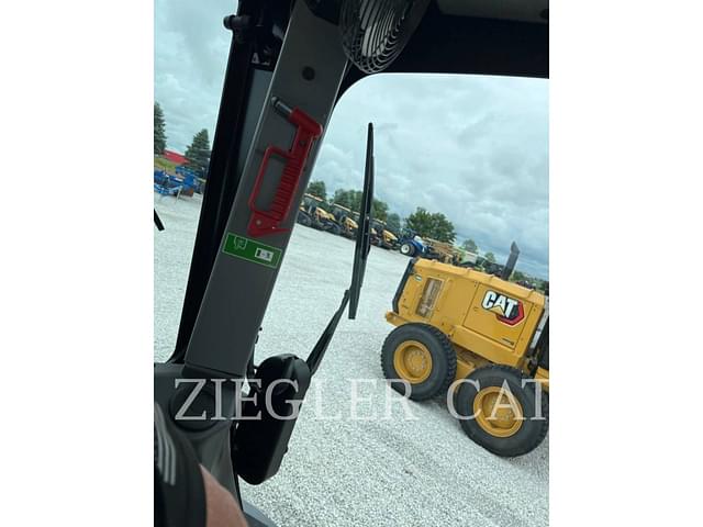 Image of Caterpillar 140M3 equipment image 4