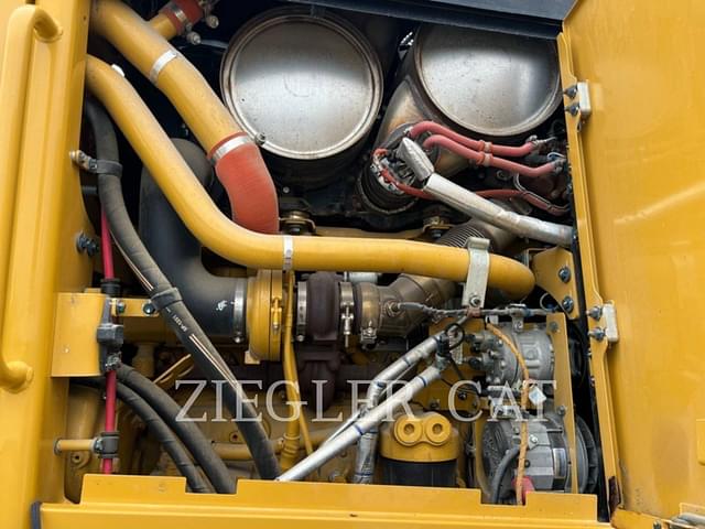 Image of Caterpillar 140M3 equipment image 2