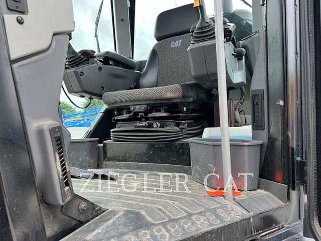 Image of Caterpillar 140M3 equipment image 1