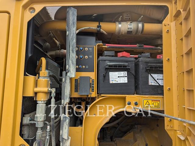 Image of Caterpillar 140M3 equipment image 2