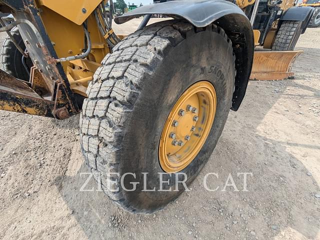 Image of Caterpillar 140M3 equipment image 3