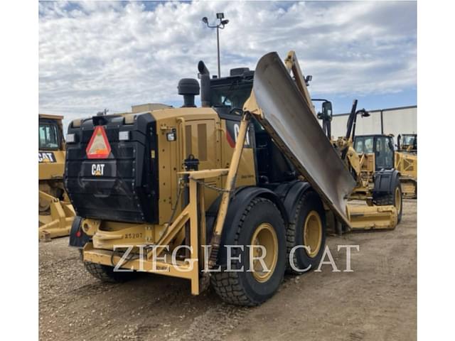 Image of Caterpillar 140M3AWD equipment image 2