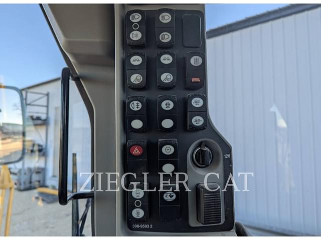 Image of Caterpillar 140M3AWD equipment image 1