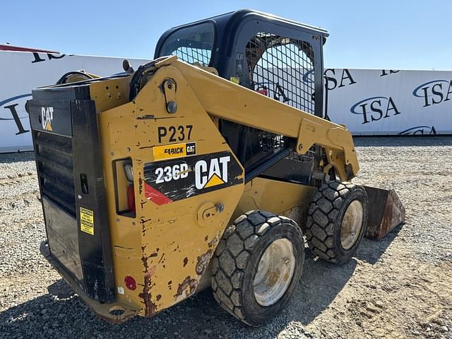 Image of Caterpillar 236D equipment image 4
