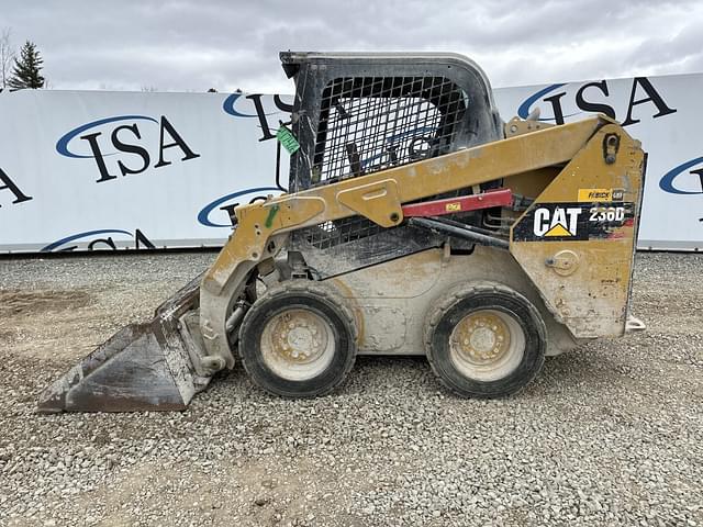 Image of Caterpillar 236D equipment image 1