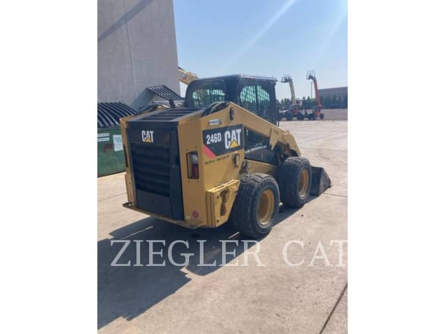 Image of Caterpillar 246D equipment image 3