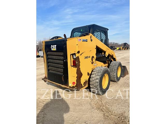 Image of Caterpillar 246D equipment image 3