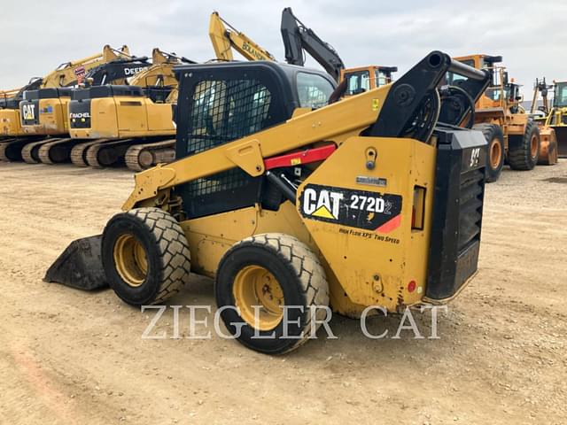 Image of Caterpillar 272D2 equipment image 3