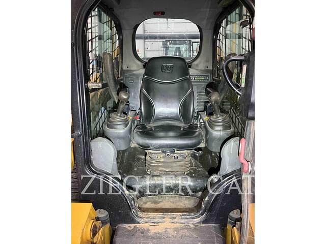 Image of Caterpillar 287D equipment image 2