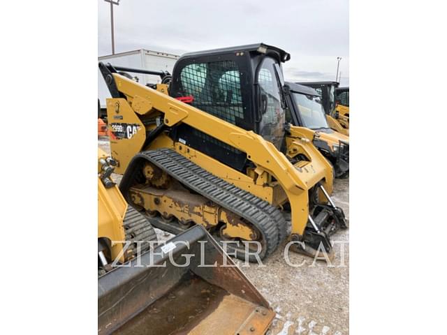 Image of Caterpillar 299D2 XHP equipment image 3