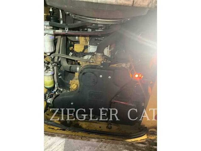 Image of Caterpillar 299D2 XHP equipment image 4