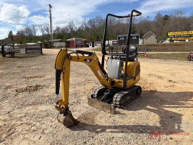 Image of Caterpillar 300.9D equipment image 2