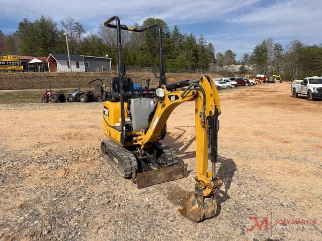 Image of Caterpillar 300.9D equipment image 3