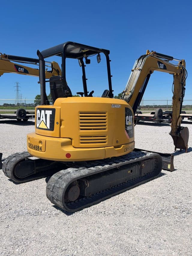 Image of Caterpillar 305.5E2 equipment image 4