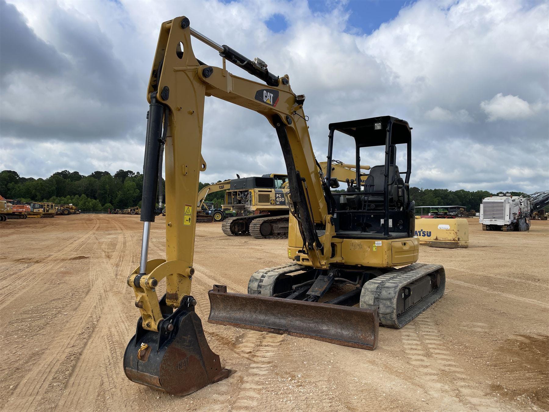 Main image Caterpillar 305E2